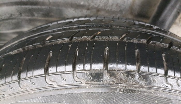 2021 Maruti New Wagon-R VXI 1.0, Petrol, Manual, 85,317 km, Left Rear Tyre Tread