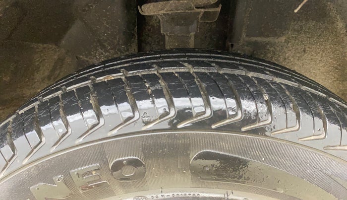 2016 Renault Kwid RXT 0.8, Petrol, Manual, 23,211 km, Right Front Tyre Tread