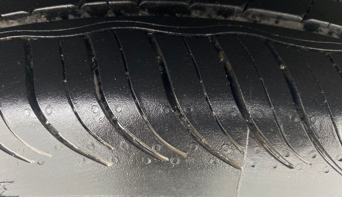 2020 Hyundai VENUE SX PLUS 1.0 TURBO DCT, Petrol, Automatic, 41,636 km, Right Rear Tyre Tread