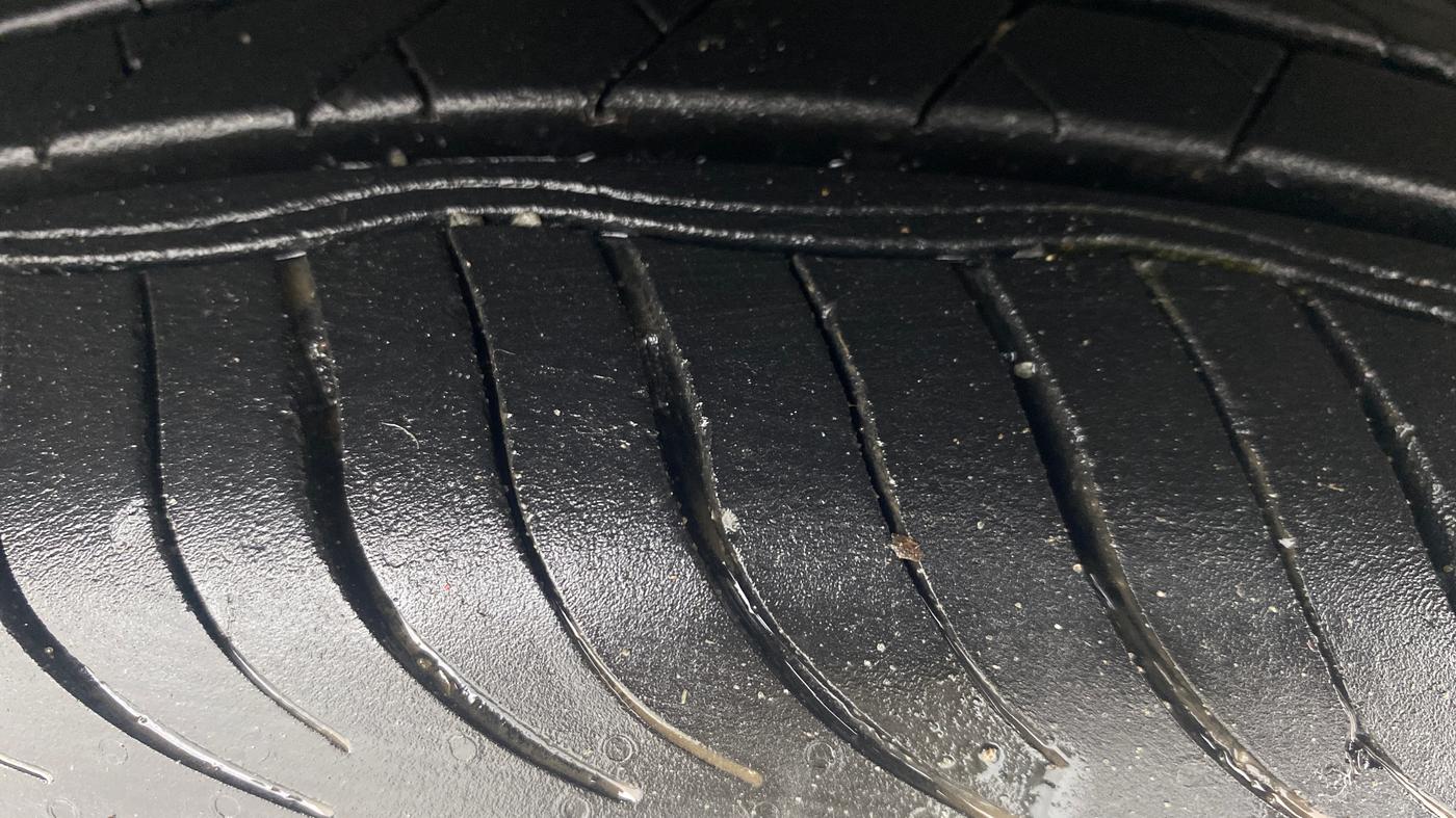 2020 Hyundai VENUE SX PLUS 1.0 TURBO DCT, Petrol, Automatic, 41,763 km, Left Front Tyre Tread