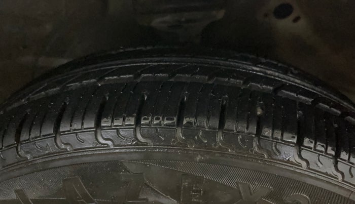 2018 Maruti Wagon R 1.0 VXI, Petrol, Manual, 12,810 km, Right Front Tyre Tread
