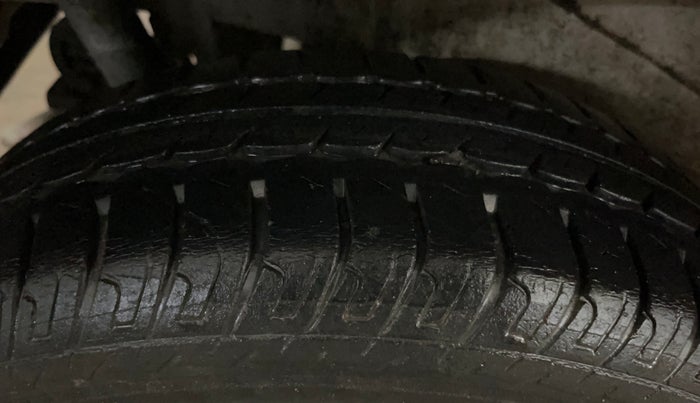 2018 Maruti Wagon R 1.0 VXI, Petrol, Manual, 12,810 km, Right Rear Tyre Tread