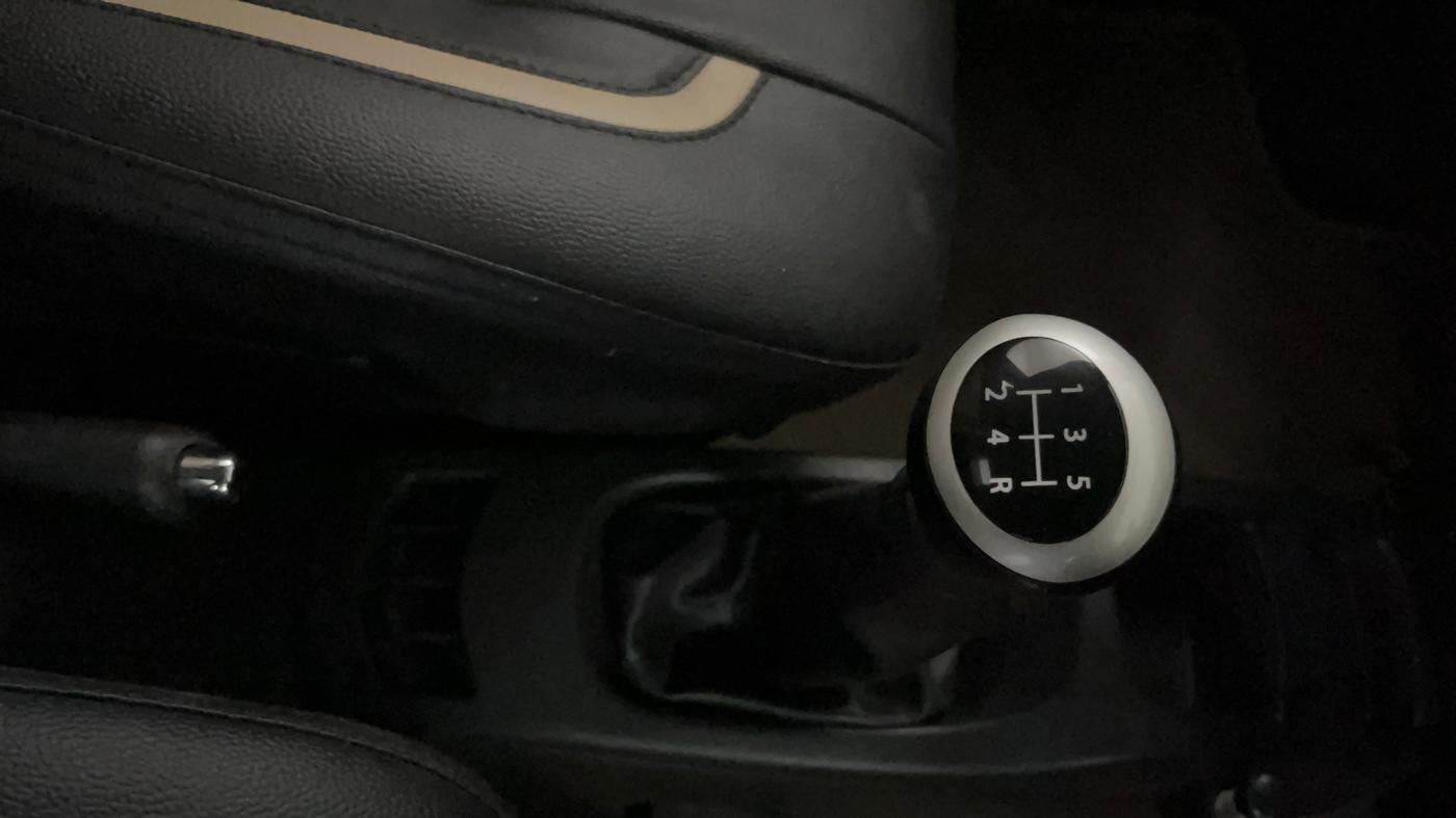2018 Maruti Wagon R 1.0 VXI, Petrol, Manual, 12,810 km, Gear Lever