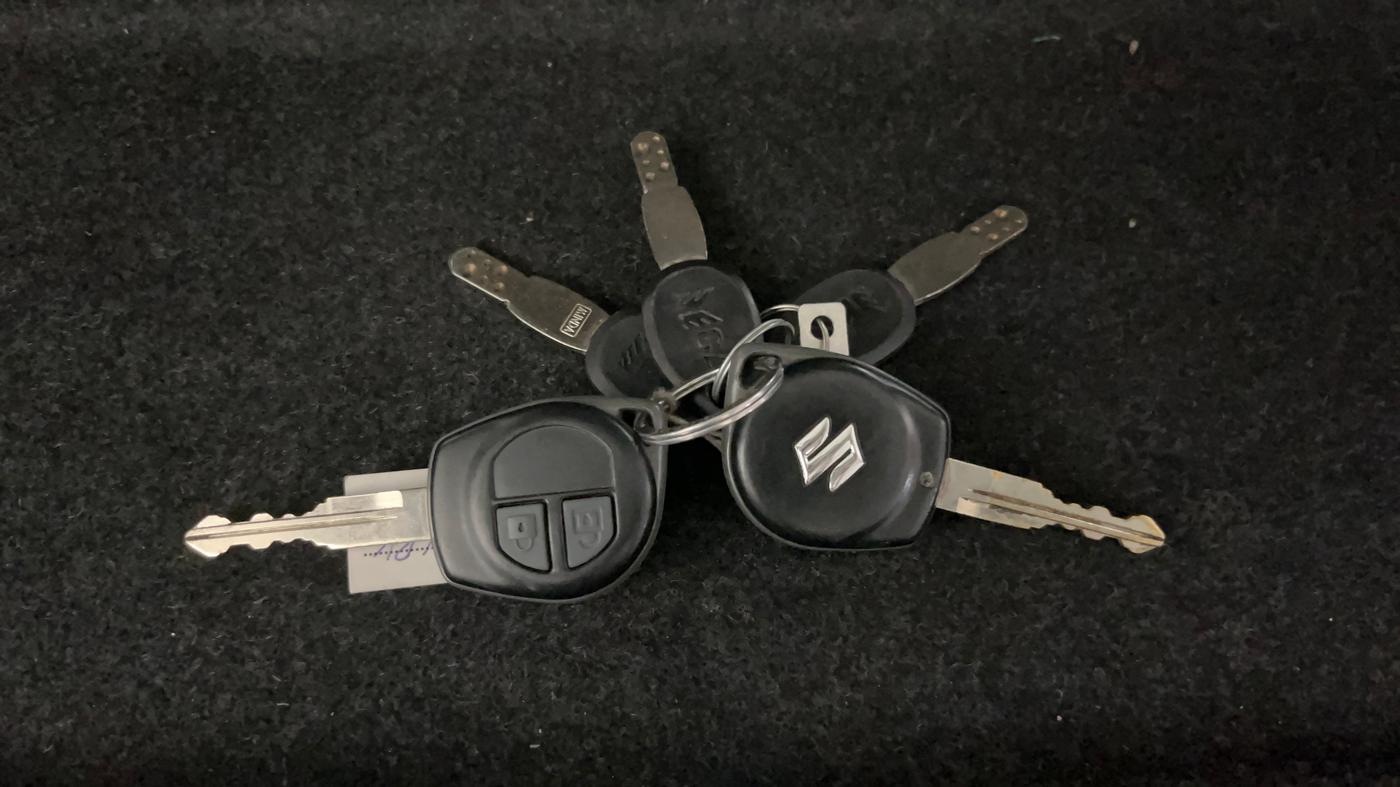 2018 Maruti Wagon R 1.0 VXI, Petrol, Manual, 12,810 km, Key Close Up