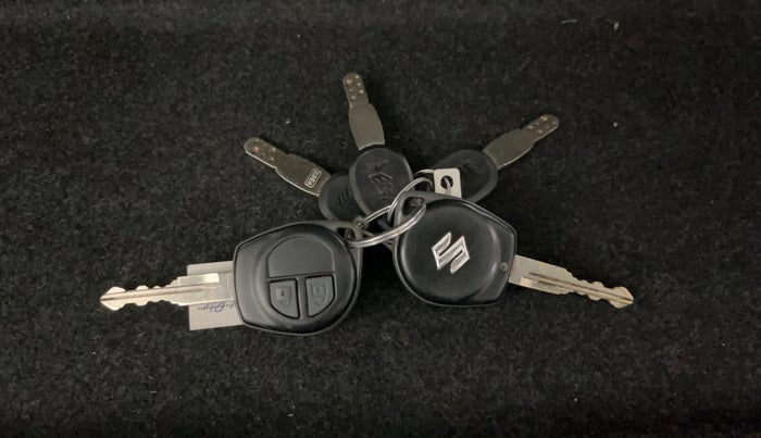 2018 Maruti Wagon R 1.0 VXI, Petrol, Manual, 12,810 km, Key Close Up
