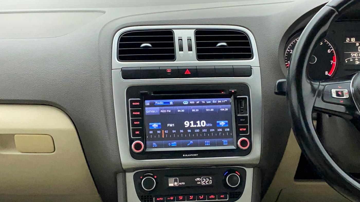 2015 Volkswagen Vento HIGHLINE 1.6 MPI, Petrol, Manual, 54,146 km, Air Conditioner