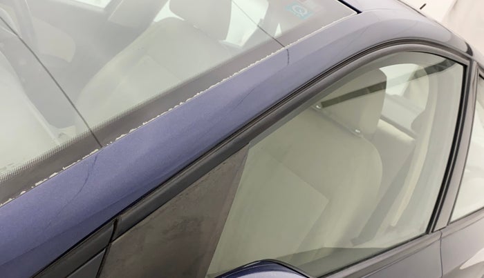 2015 Volkswagen Vento HIGHLINE 1.6 MPI, Petrol, Manual, 54,146 km, Left A pillar - Paint is slightly faded
