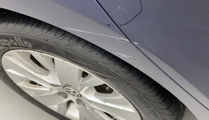 2015 Volkswagen Vento HIGHLINE 1.6 MPI, Petrol, Manual, 54,146 km, Right quarter panel - Minor scratches