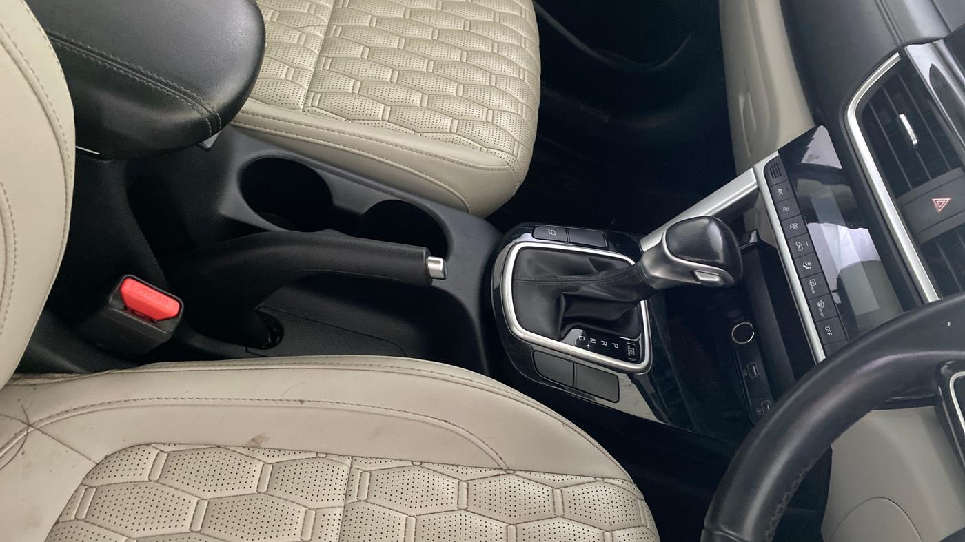 2020 KIA SELTOS HTX IVT 1.5 PETROL, Petrol, Automatic, 61,110 km, Gear Lever