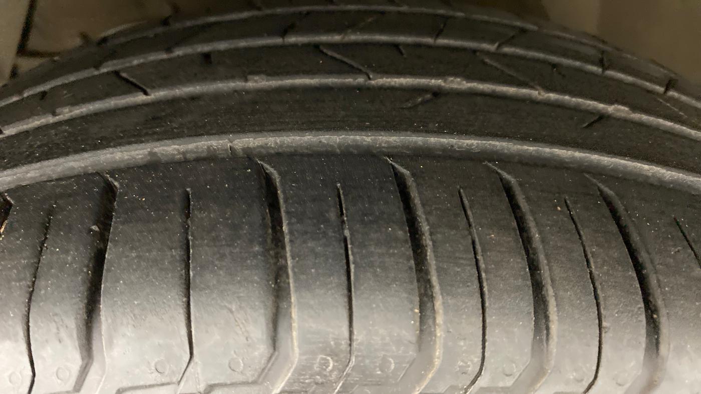 2017 Maruti S Cross ZETA SHVS, Diesel, Manual, 62,190 km, Left Front Tyre Tread