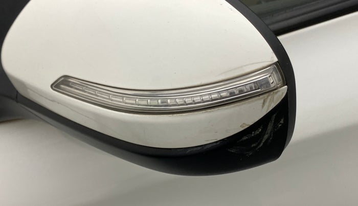 2014 Hyundai Elite i20 SPORTZ (O) 1.4, Diesel, Manual, 87,801 km, Left rear-view mirror - Minor scratches
