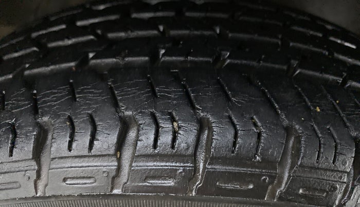 2016 Maruti Alto K10 VXI AMT P, Petrol, Automatic, 24,582 km, Right Front Tyre Tread