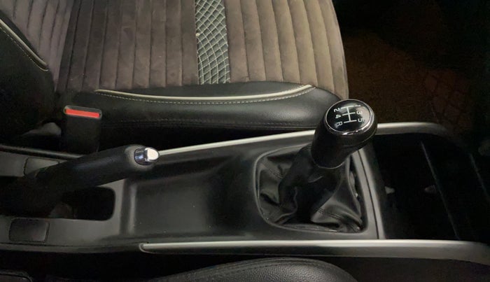 2018 Maruti Baleno ZETA PETROL 1.2, Petrol, Manual, 91,818 km, Gear Lever