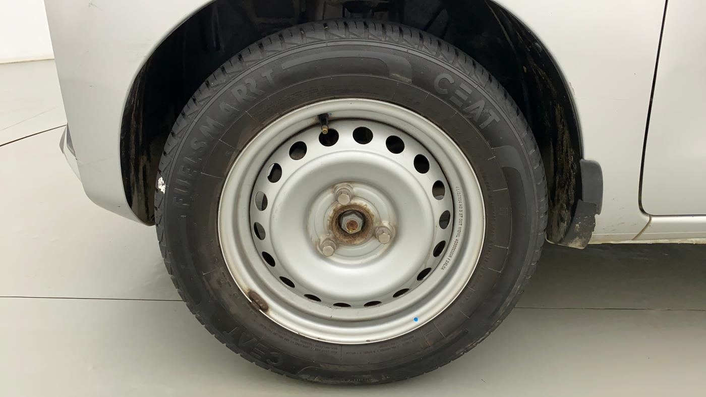 2021 Datsun Redi Go A, Petrol, Manual, 13,454 km, Left Front Wheel