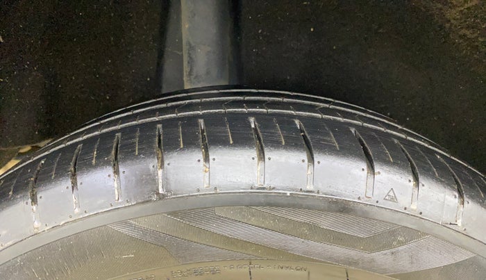 2020 Maruti Baleno ZETA PETROL 1.2, Petrol, Manual, 65,131 km, Right Rear Tyre Tread