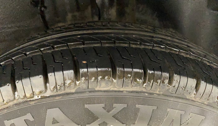 2020 Tata ALTROZ XE PETROL, Petrol, Manual, 44,077 km, Left Rear Tyre Tread