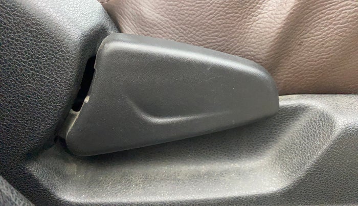 2019 Renault Kwid CLIMBER 1.0 AMT, Petrol, Automatic, 74,108 km, Driver Side Adjustment Panel
