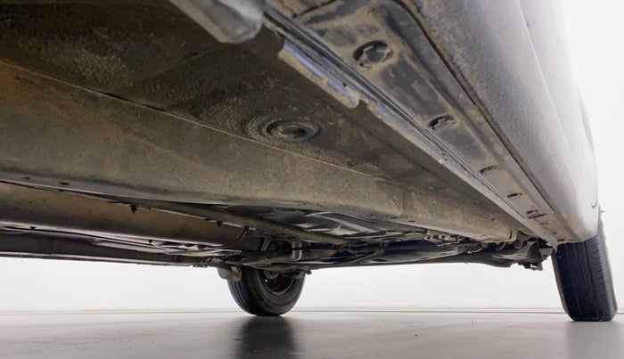 2017 Maruti Dzire VXI, Petrol, Manual, 68,979 km, Right Side Underbody