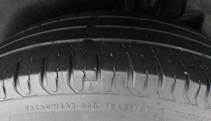 2017 Maruti Dzire VXI, Petrol, Manual, 68,979 km, Left Rear Tyre Tread