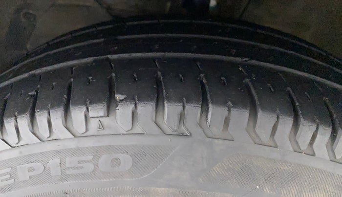 2017 Maruti Dzire VXI, Petrol, Manual, 68,979 km, Left Front Tyre Tread