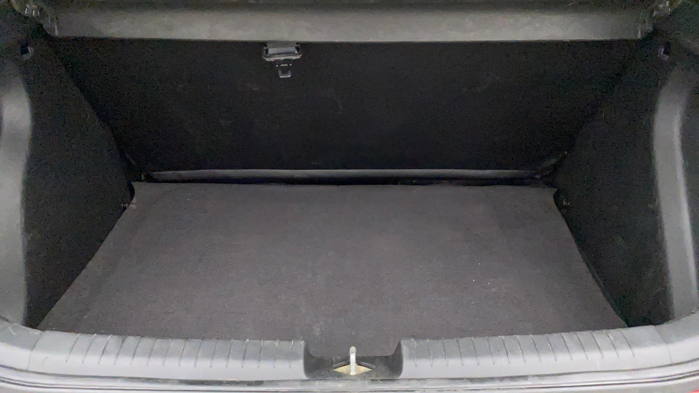 2016 Hyundai Elite i20 SPORTZ 1.2, Petrol, Manual, 81,188 km, Boot Inside