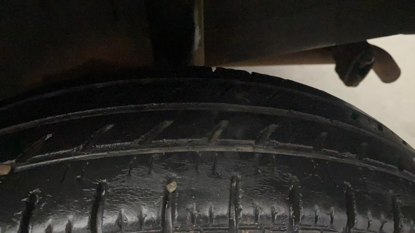 2019 Renault Kwid RXL, Petrol, Manual, 21,757 km, Left Rear Tyre Tread
