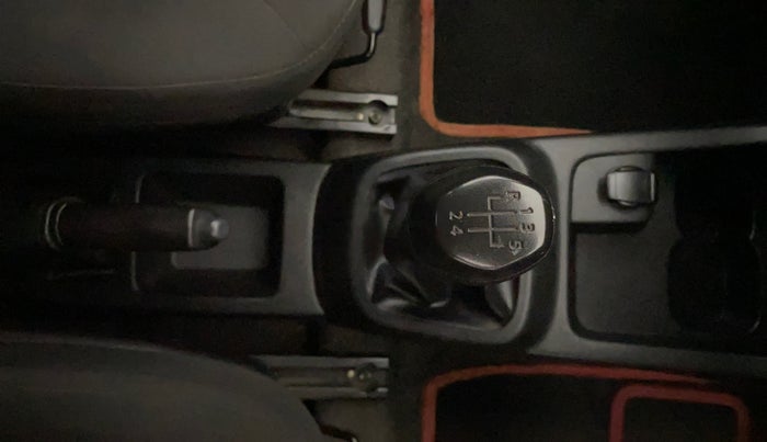 2019 Renault Kwid RXL, Petrol, Manual, 21,757 km, Gear Lever