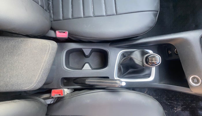 2024 Nissan MAGNITE N-Connecta HRAO 1.0 Turbo Petrol MT, Petrol, Manual, 21,921 km, Gear Lever