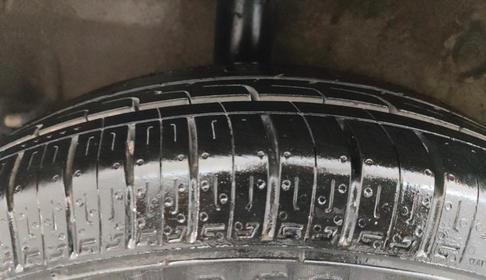 2017 Maruti Celerio ZXI AMT, Petrol, Automatic, 75,598 km, Right Rear Tyre Tread