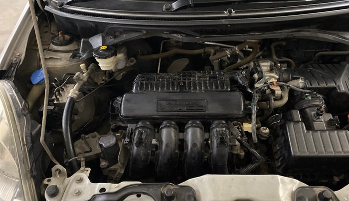 2017 Honda Amaze 1.2L I-VTEC VX AT, Petrol, Automatic, 1,08,147 km, Engine View - Right