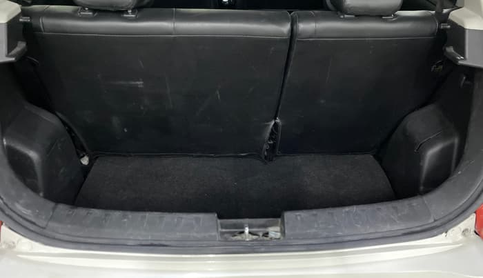 2016 Maruti Swift VDI, Diesel, Manual, 61,322 km, Boot Inside