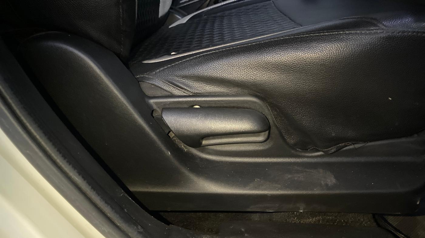 2016 Maruti Swift VDI, Diesel, Manual, 61,322 km, Driver Side Adjustment Panel