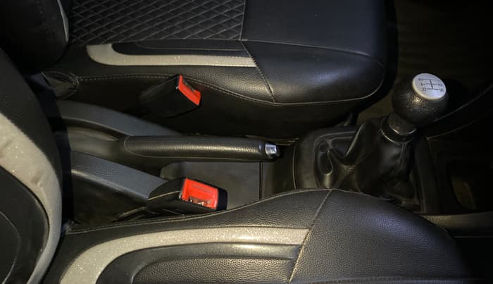 2016 Maruti Swift VDI, Diesel, Manual, 61,322 km, Gear Lever