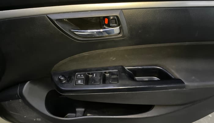 2016 Maruti Swift VDI, Diesel, Manual, 61,322 km, Driver Side Door Panels Control