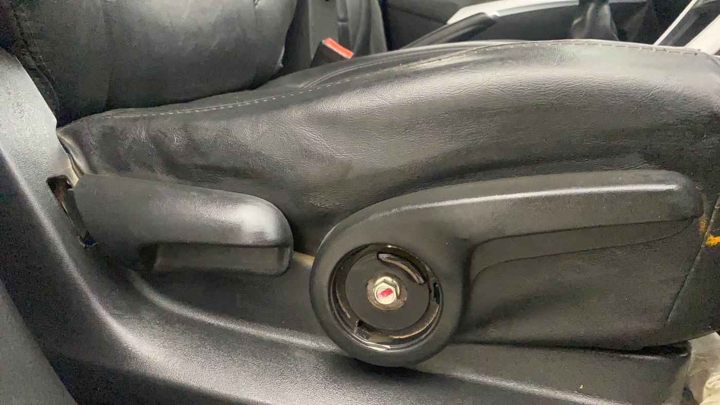 2021 Maruti S Cross ZETA 1.5, Petrol, Manual, 1,06,825 km, Driver Side Adjustment Panel