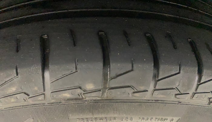 2021 Maruti S Cross ZETA 1.5, Petrol, Manual, 1,06,818 km, Right Rear Tyre Tread