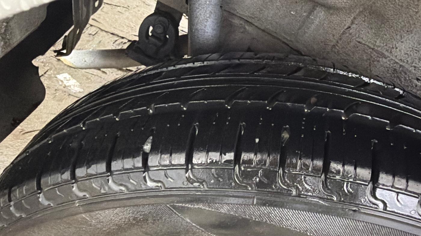 2017 Maruti Wagon R 1.0 VXI, Petrol, Manual, 56,857 km, Right Rear Tyre Tread