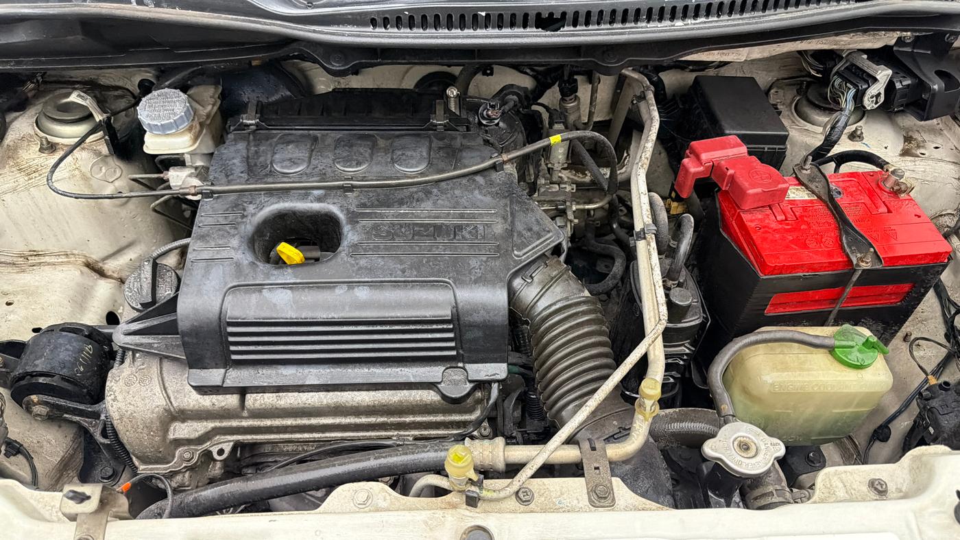 2017 Maruti Wagon R 1.0 VXI, Petrol, Manual, 56,857 km, Engine View