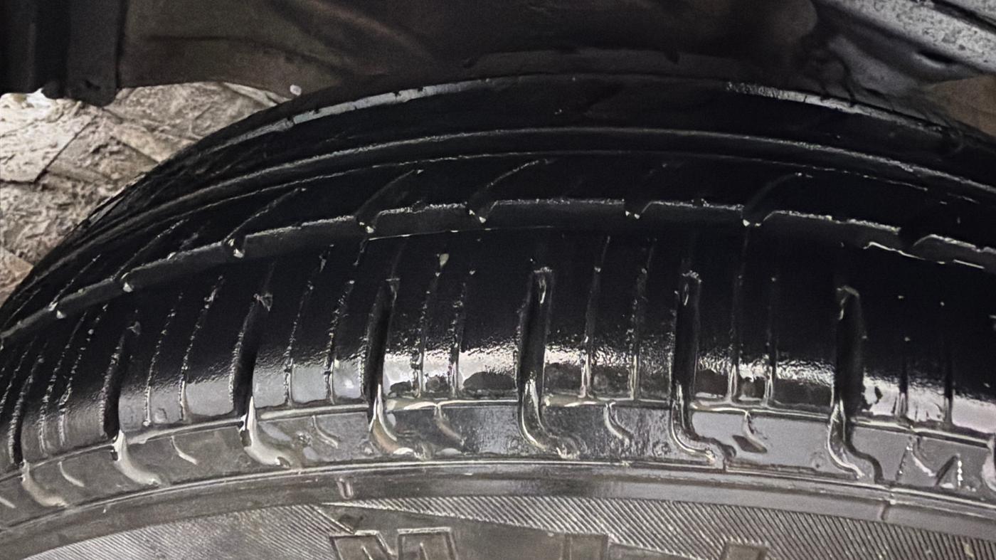2017 Maruti Wagon R 1.0 VXI, Petrol, Manual, 56,857 km, Left Front Tyre Tread