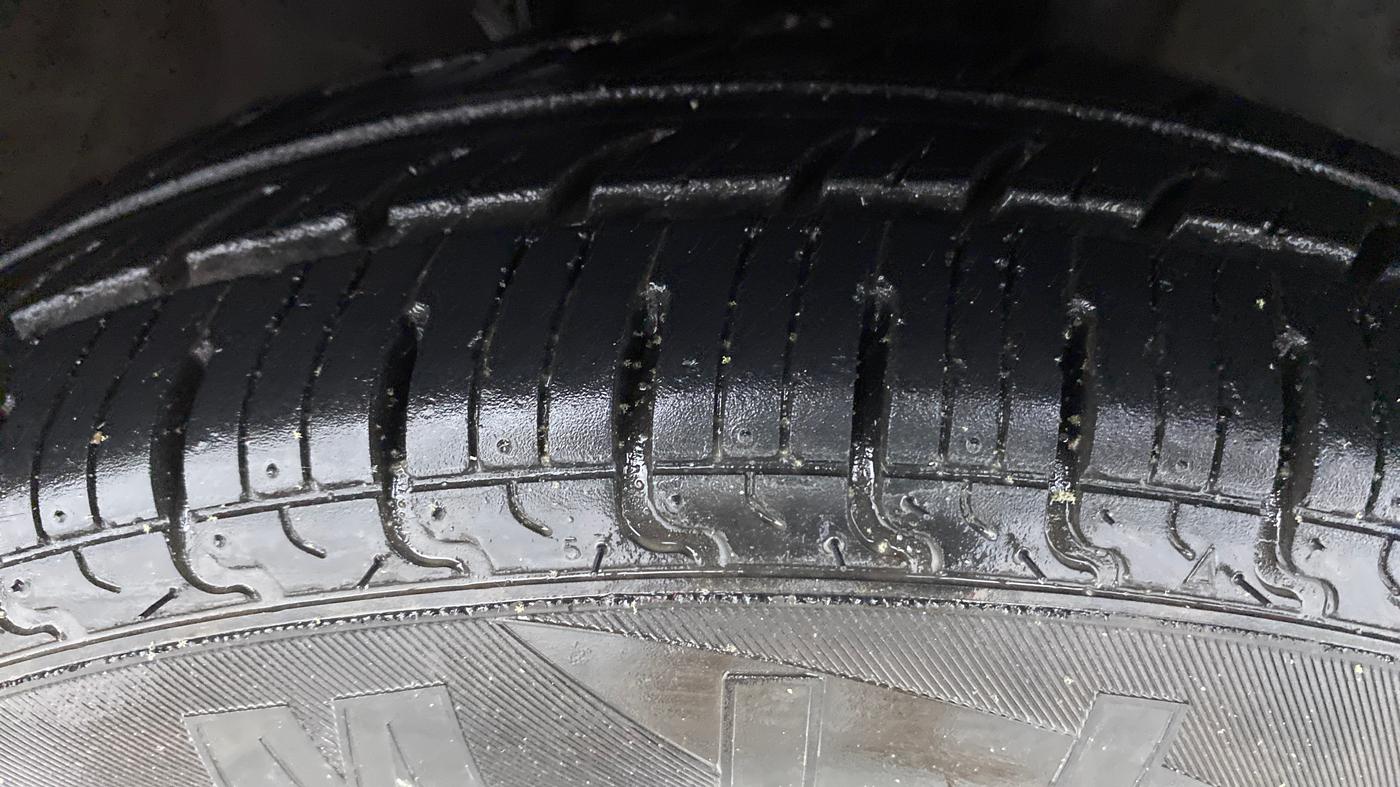 2018 Datsun Redi Go 1.0 T(O) AT, Petrol, Automatic, 20,109 km, Right Front Tyre Tread