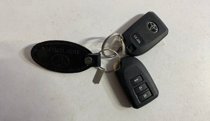 2018 Toyota YARIS VX CVT, Petrol, Automatic, 46,566 km, Key Close Up