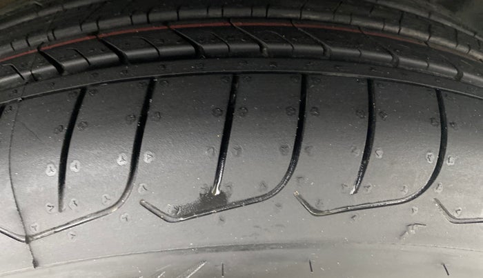 2022 KIA SELTOS HTK PLUS 1.5 IMT, Petrol, Manual, 41,675 km, Right Front Tyre Tread