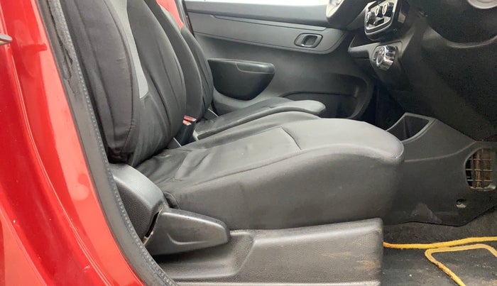 2017 Renault Kwid RXT 1.0 AMT, Petrol, Automatic, 82,539 km, Driver Side Adjustment Panel