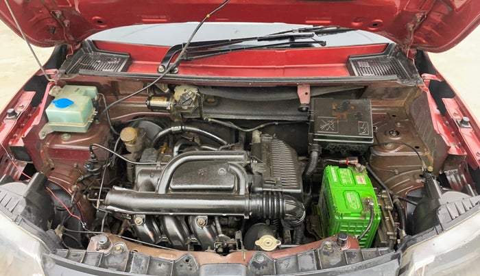 2017 Renault Kwid RXT 1.0 AMT, Petrol, Automatic, 82,539 km, Engine View