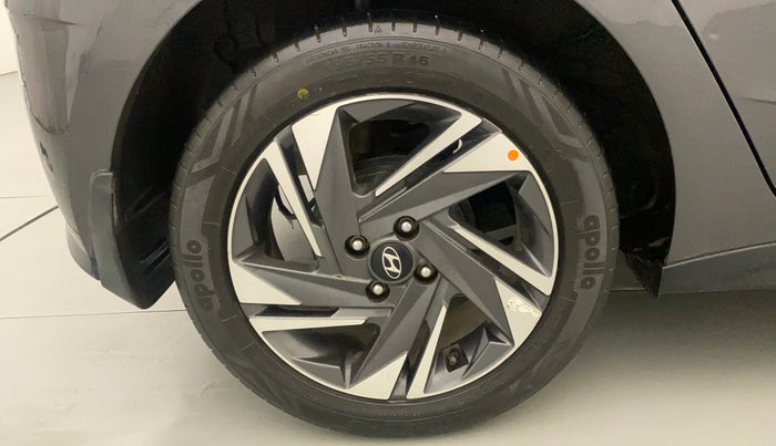 2021 Hyundai NEW I20 ASTA (O) 1.0 TURBO GDI DCT, Petrol, Automatic, 14,008 km, Right Rear Wheel
