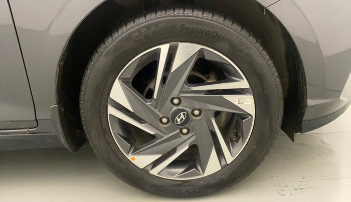 2021 Hyundai NEW I20 ASTA (O) 1.0 TURBO GDI DCT, Petrol, Automatic, 14,008 km, Right Front Wheel