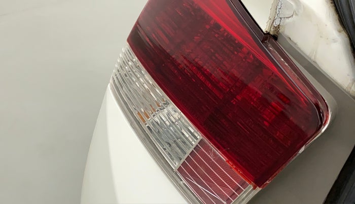2011 Honda City 1.5L I-VTEC S MT, CNG, Manual, 1,16,586 km, Left tail light - Reverse gear light not functional