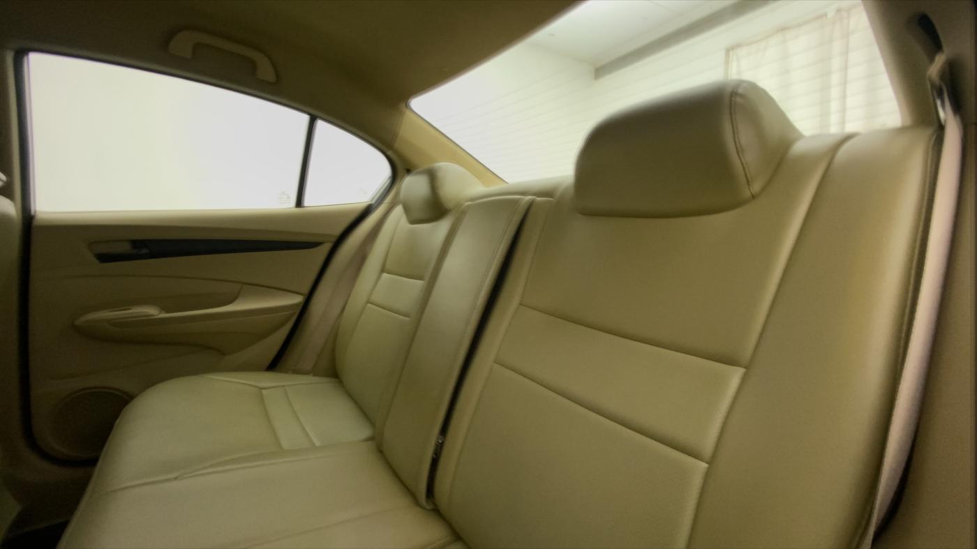 2011 Honda City 1.5L I-VTEC S MT, CNG, Manual, 1,16,586 km, Right Side Rear Door Cabin