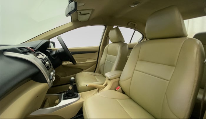 2011 Honda City 1.5L I-VTEC S MT, CNG, Manual, 1,16,586 km, Right Side Front Door Cabin