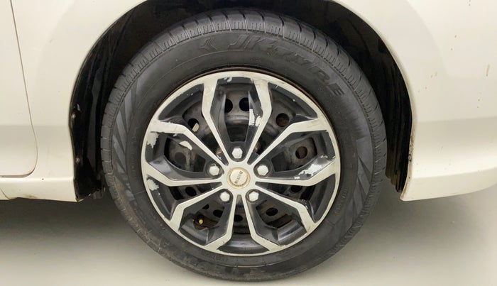 2011 Honda City 1.5L I-VTEC S MT, CNG, Manual, 1,16,586 km, Right Front Wheel